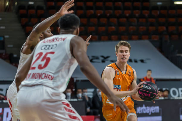 埃斯特旺还 埃斯特旺还