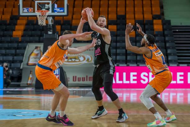 主场首胜时 主场首胜时