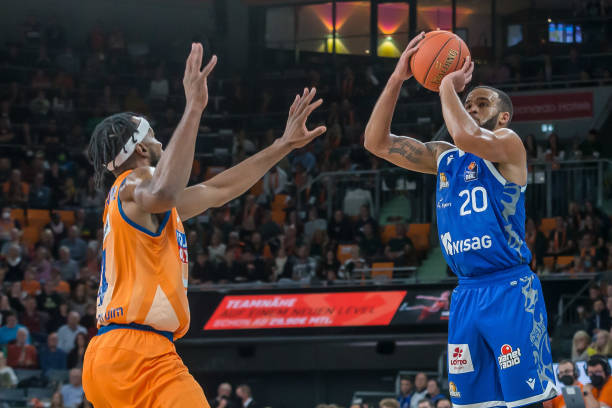 两人共事 两人共事